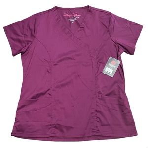 🌟NWT🌟 Marilyn Monroe Medichic Wine Stretch Scrubs Top